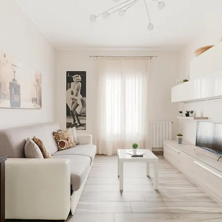 Guesthost - Cosy Porta Venezia & Buenos Aires! 밀라노